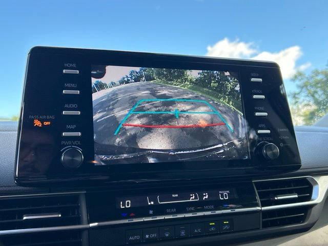 Certified 2023 Toyota Sienna LE FWD image 59