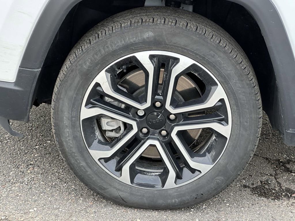 Used 2023 Jeep Compass Limited image 9