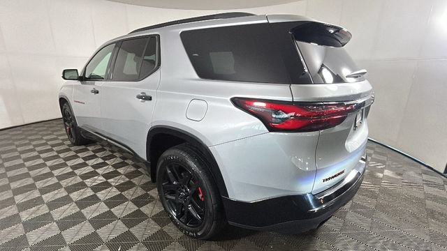 Used 2022 Chevrolet Traverse Premier w/ Redline Edition AWD/4WD image 4