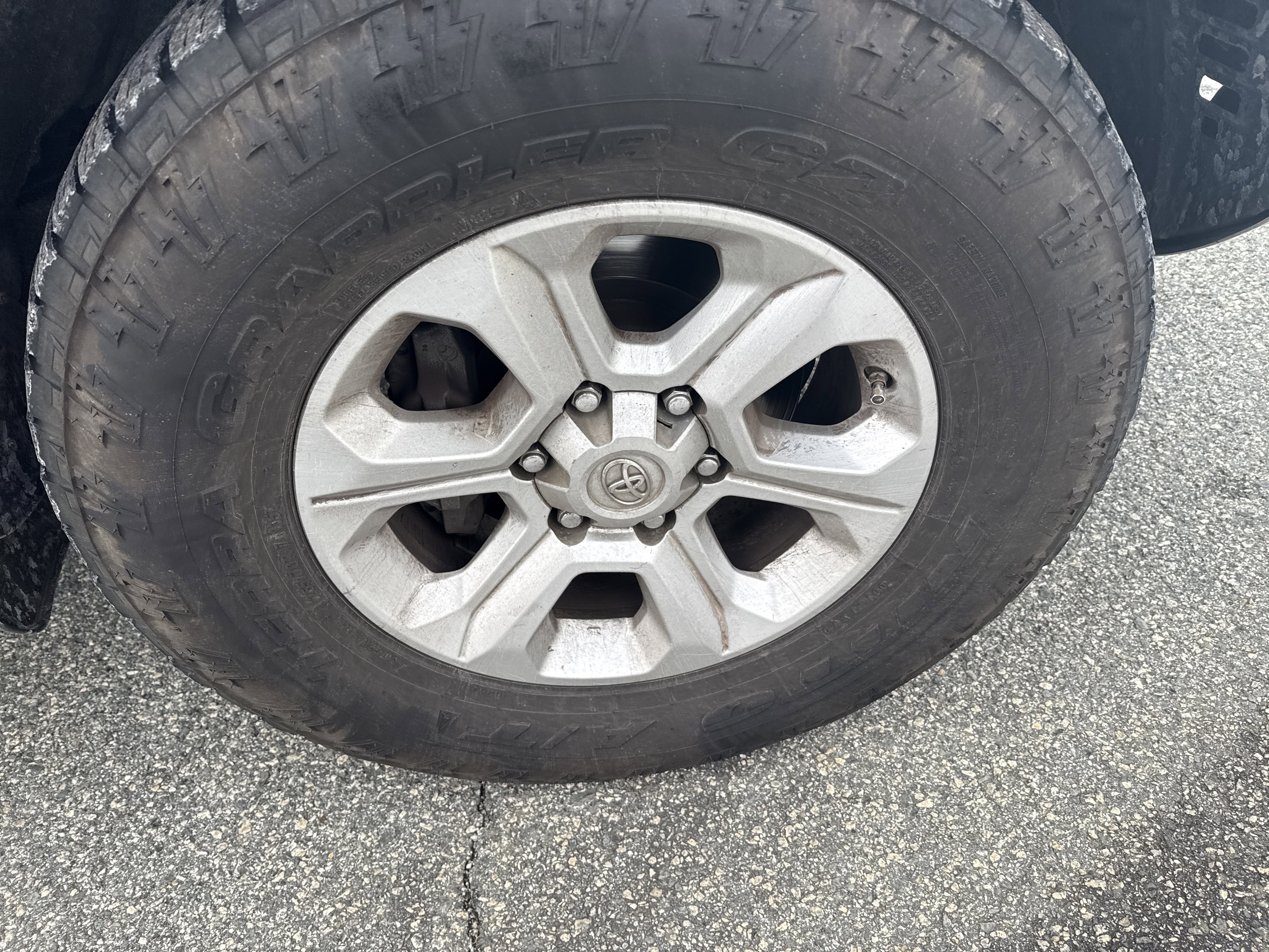 Used 2016 Toyota 4Runner SR5 image 13