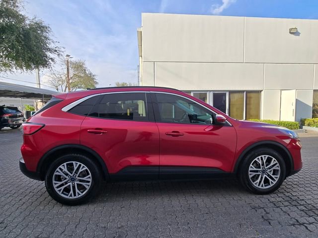 Used 2022 Ford Escape SEL w/ Technology Package image 8