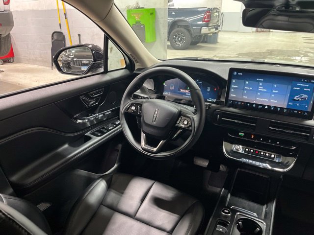 Certified 2023 Lincoln Corsair AWD w/ Equipment Group 101A image 63