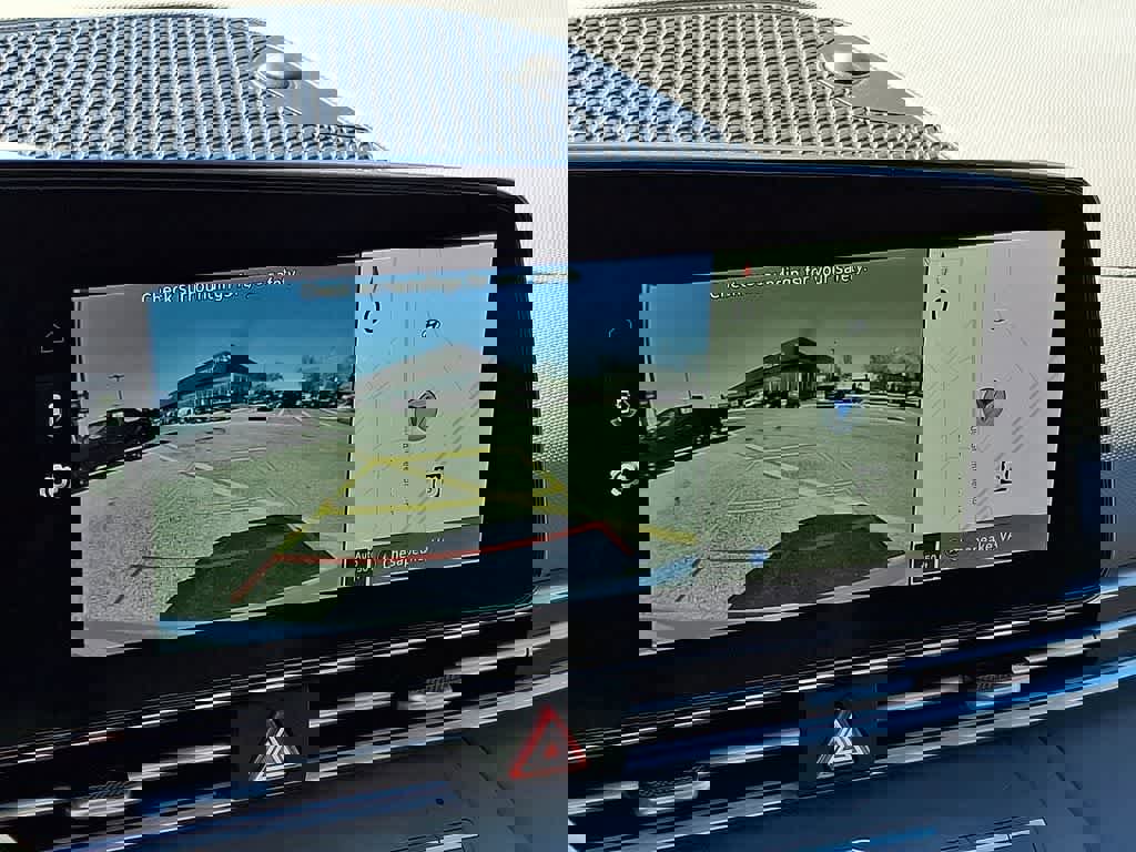 Used 2025 Hyundai Elantra SEL image 18