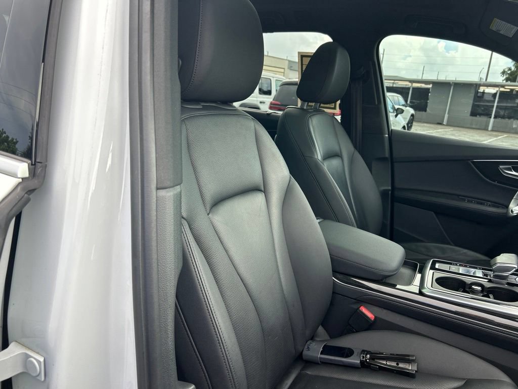 Used 2021 Audi Q7 3.0T Premium Plus w/ Executive Package AWD/4WD image 22