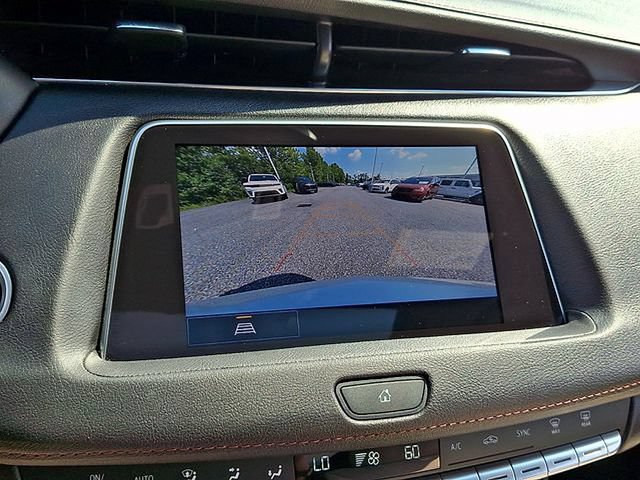 Used 2023 Cadillac XT4 Sport FWD image 18