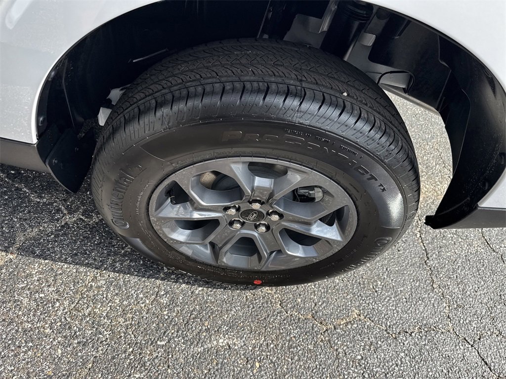 New 2025 Ford Maverick XLT image 12