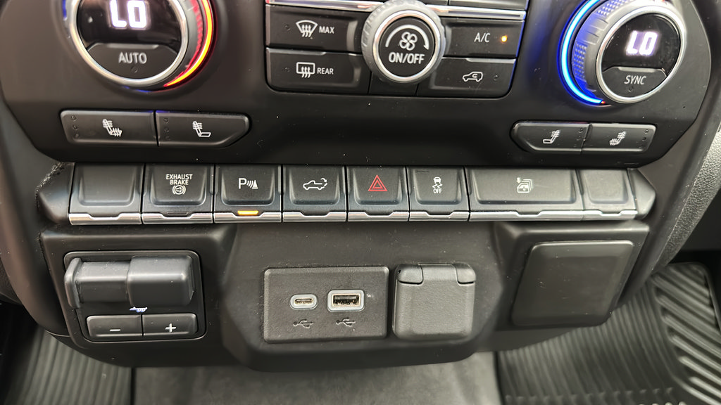 Used 2021 Chevrolet Silverado 3500 LT w/ All Star Edition AWD/4WD image 21