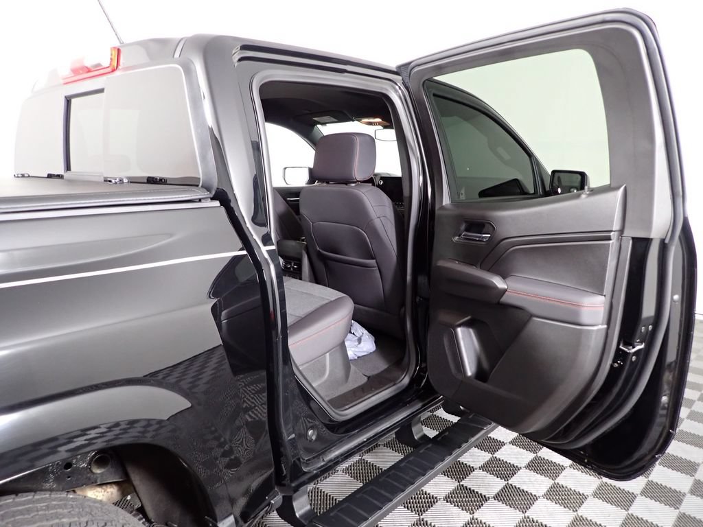 Used 2026 Chevrolet Colorado Z71 AWD/4WD image 34