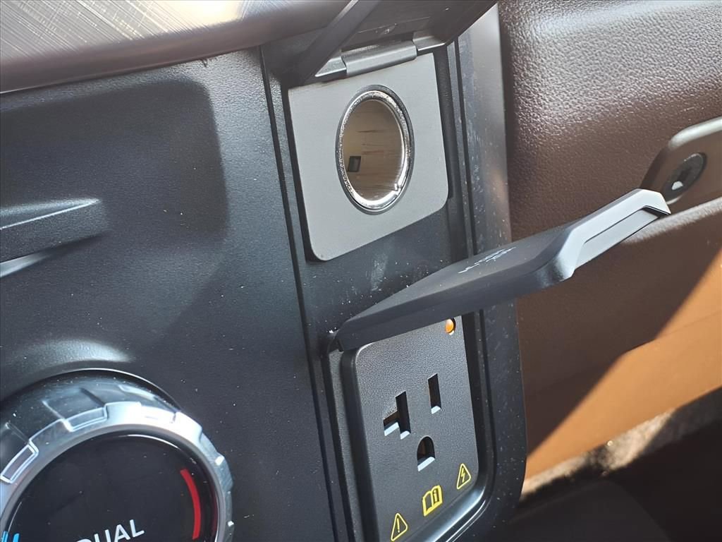 Used 2024 Ford F350 King Ranch image 6