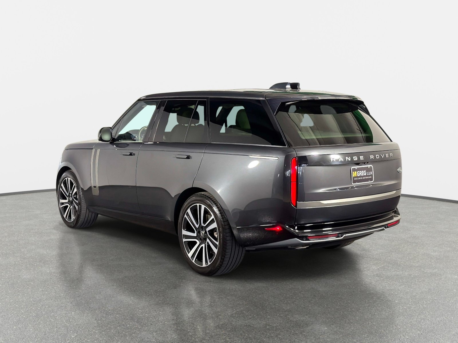 Used 2023 Land Rover Range Rover SE AWD/4WD image 5