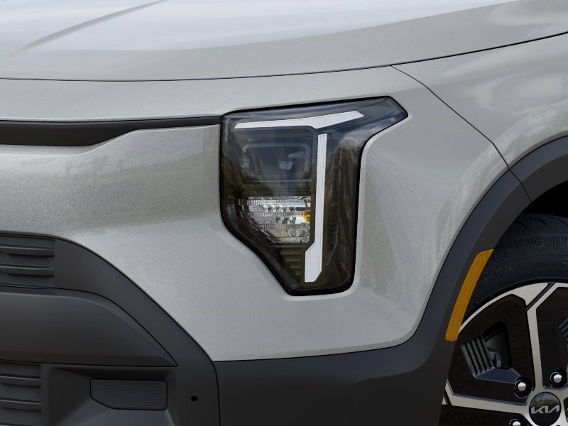 New 2027 Kia Niro LX FWD image 12