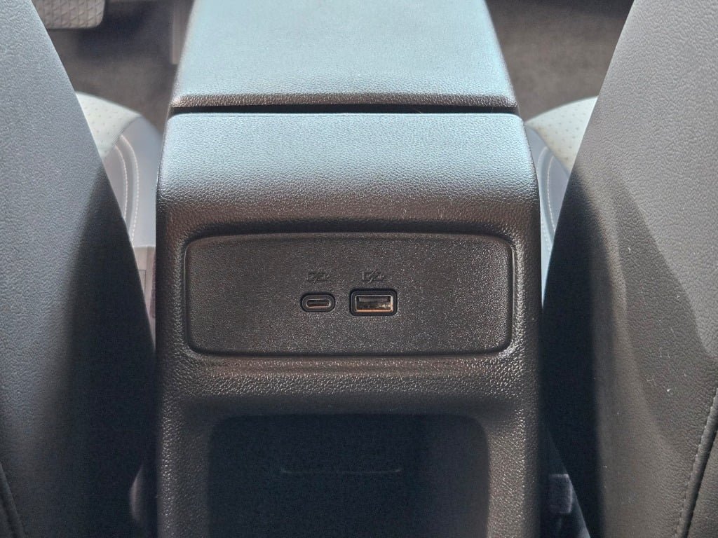 Used 2026 Chevrolet Trax LT FWD image 17