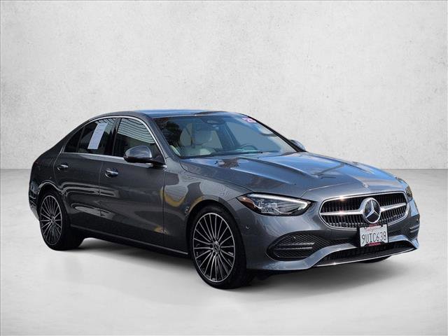 Used 2025 Mercedes-Benz C 300 4MATIC Sedan image 3