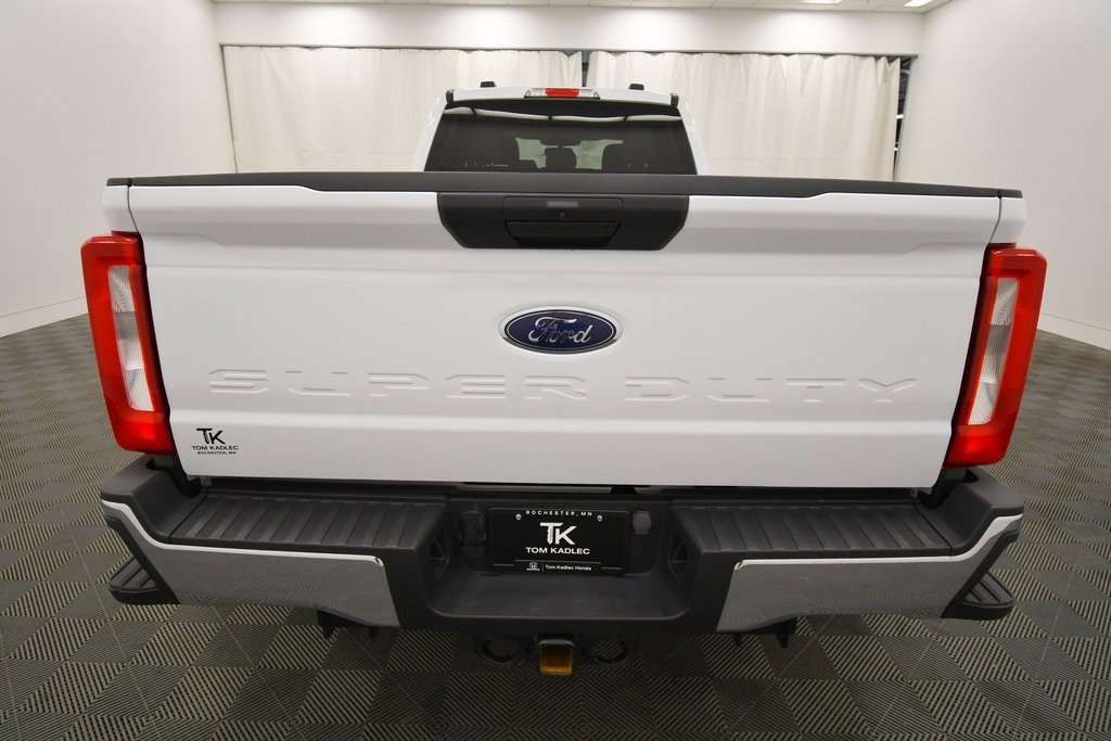 Used 2023 Ford F350 XLT image 6