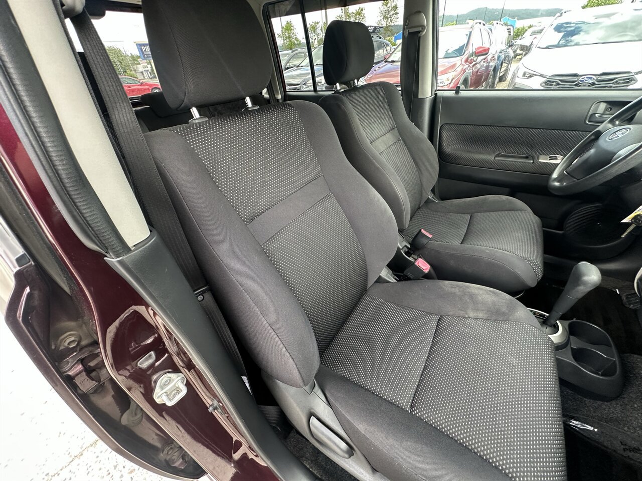 Used 2006 Scion xB FWD image 9