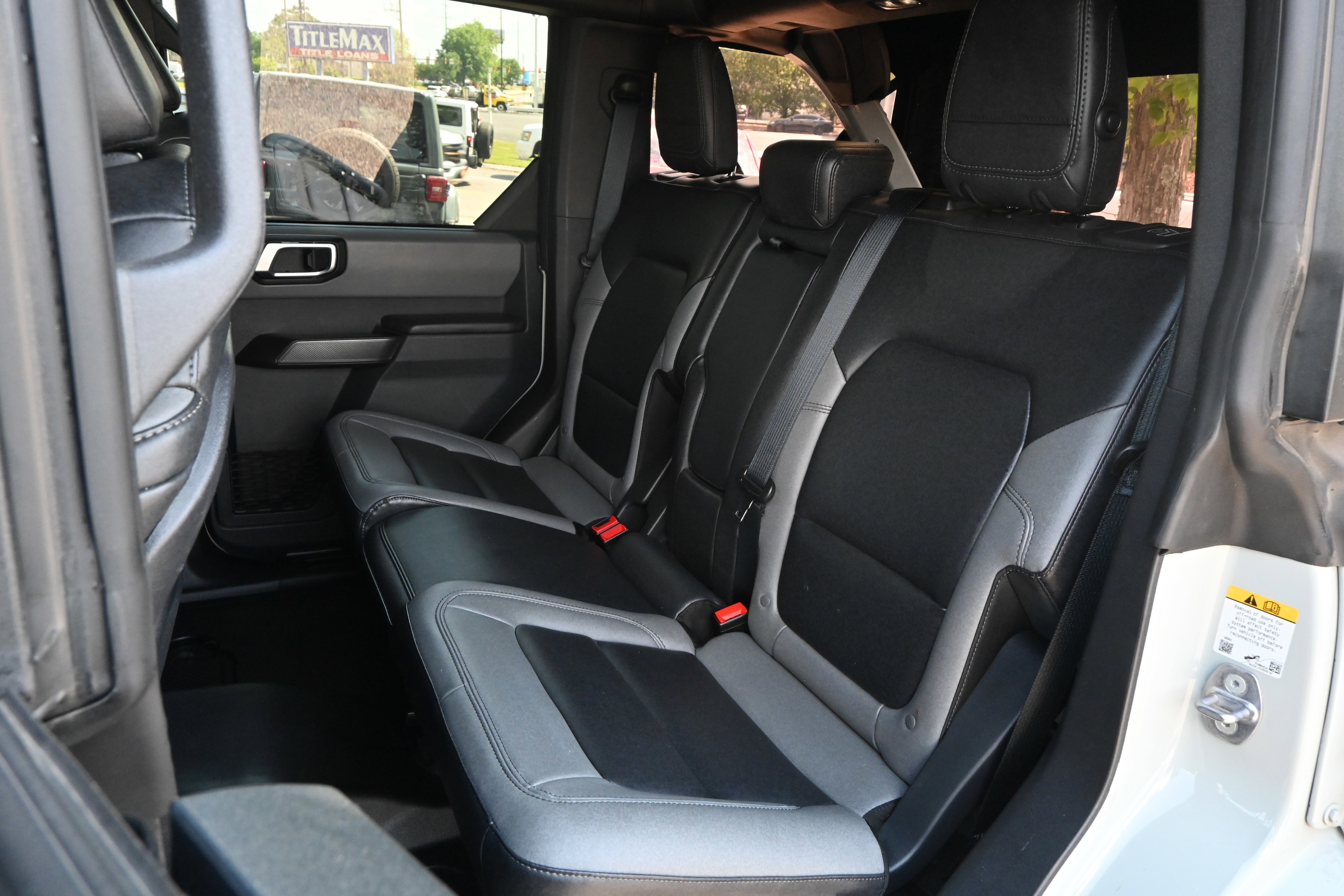 Used 2024 Ford Bronco Black Diamond AWD/4WD image 31