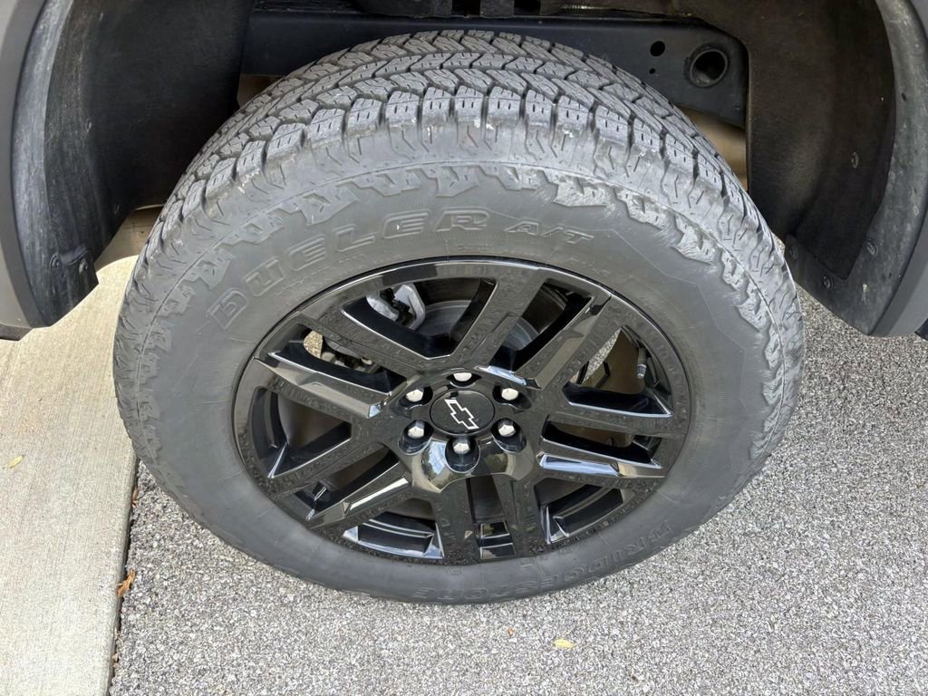 Used 2024 Chevrolet Colorado Trail Boss w/ Advanced Trailering Package image 10