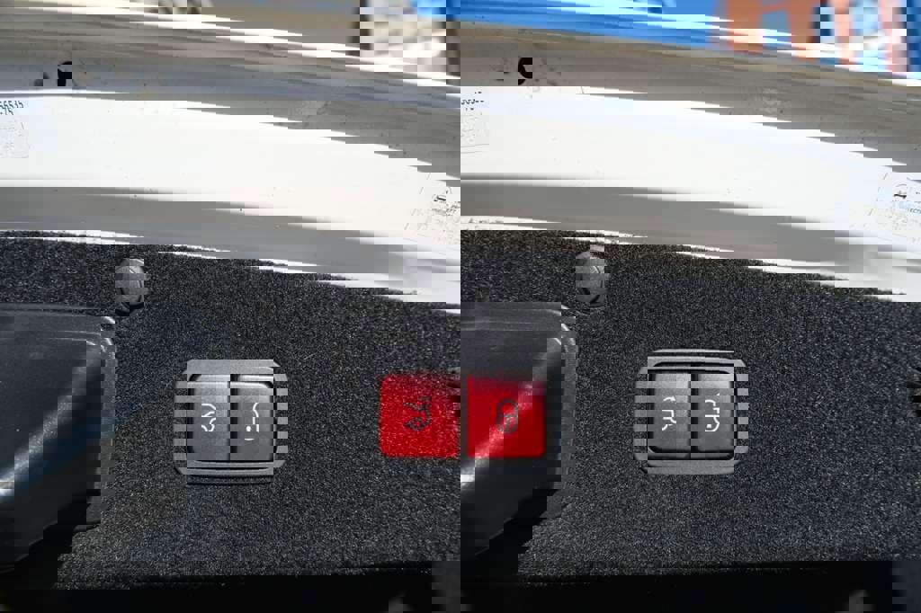 Used 2015 Mercedes-Benz S 550 Sedan image 11