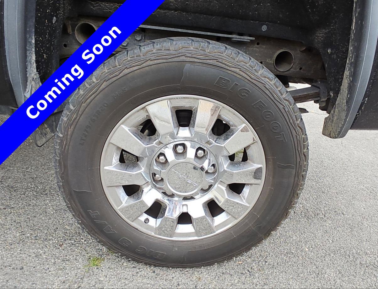 Used 2018 GMC Sierra 2500 Denali w/ Duramax Plus Package AWD/4WD image 19