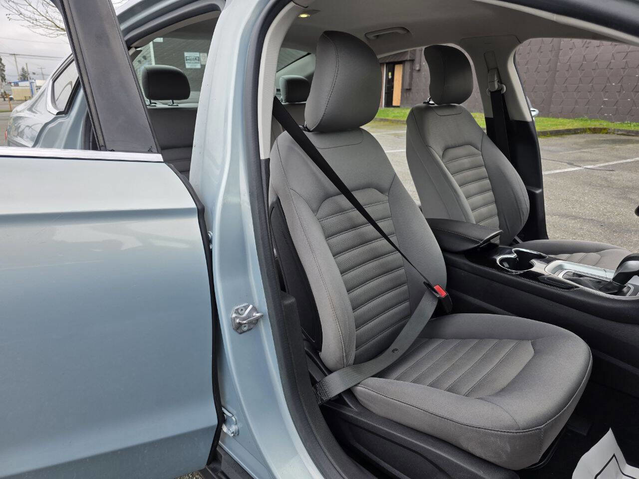 Used 2014 Ford Fusion S image 25