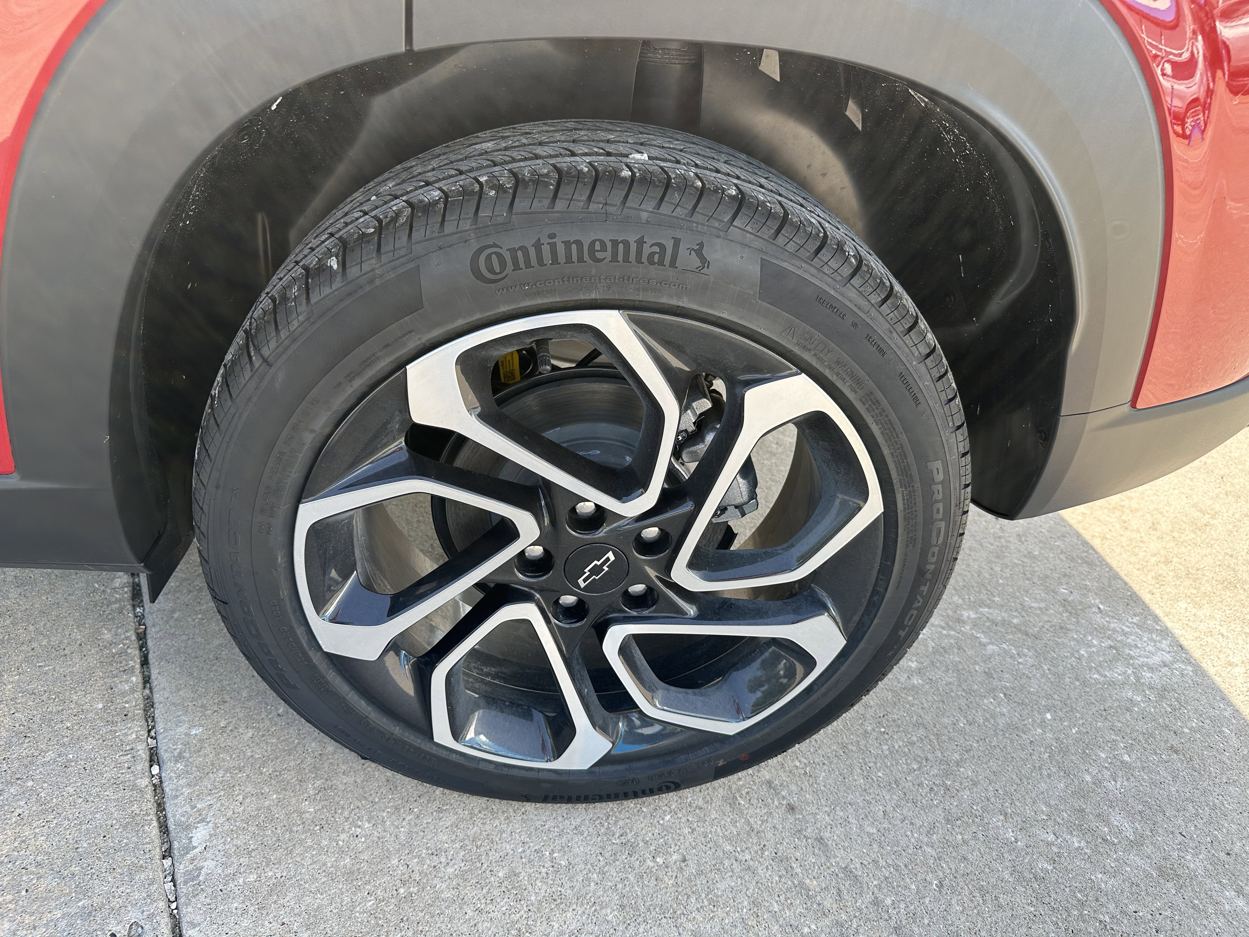 New 2026 Chevrolet Trax RS w/ Sunroof Package image 9