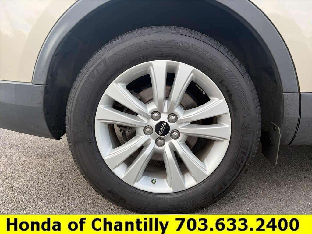 Used 2017 Lincoln MKX Select w/ Select Plus Package AWD/4WD image 28