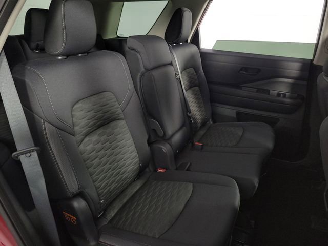 Used 2023 Nissan Pathfinder SV image 18
