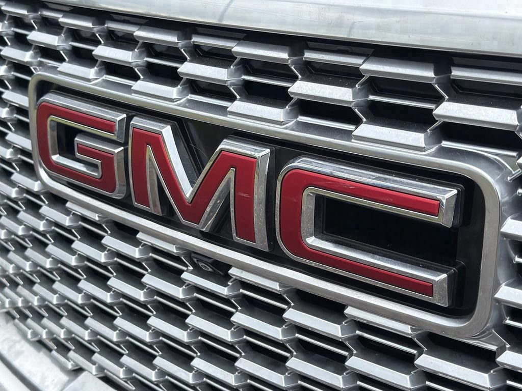 Used 2024 GMC Yukon XL Denali AWD/4WD image 33