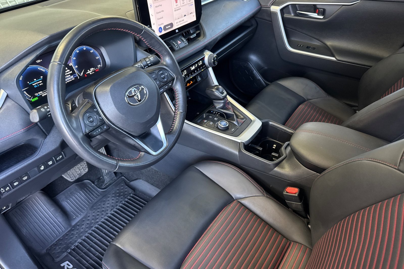 Certified 2024 Toyota RAV4 XSE w/ Weather Package AWD/4WD image 9