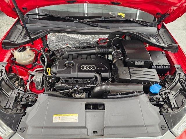 Used 2016 Audi Q3 2.0T Prestige w/ Prestige Package image 39