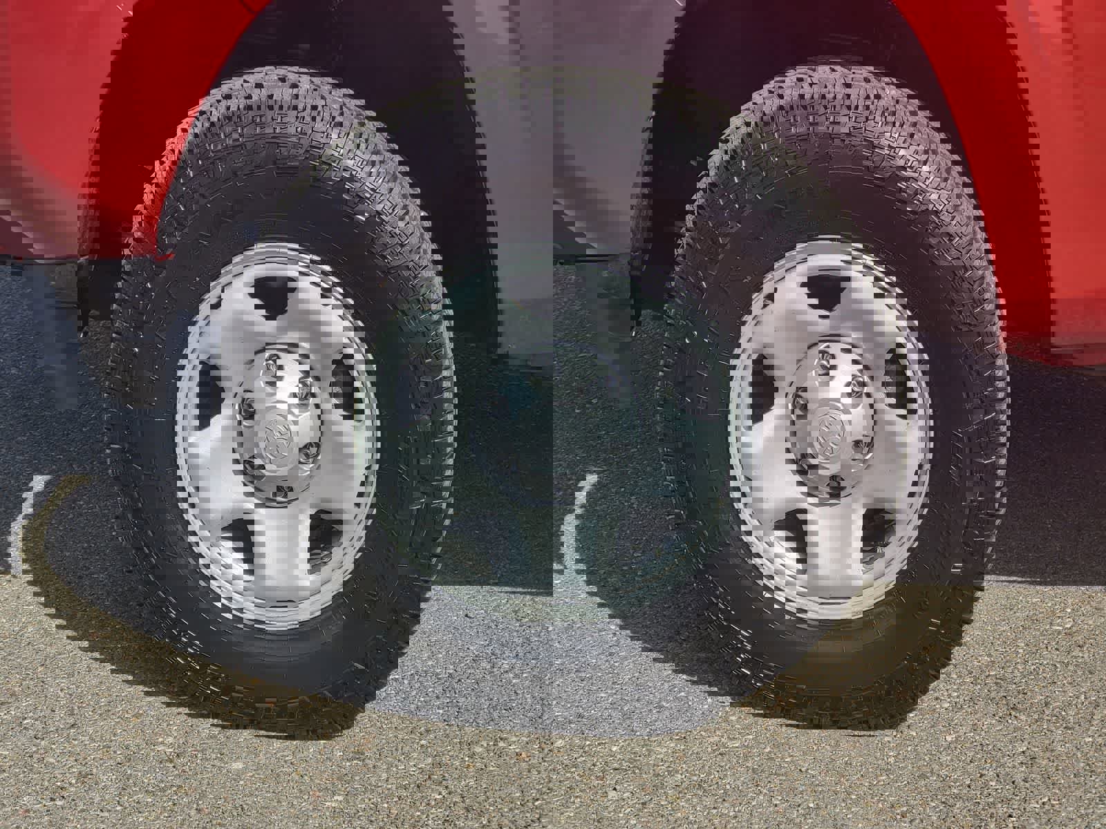 Used 2022 Toyota Tacoma SR image 5