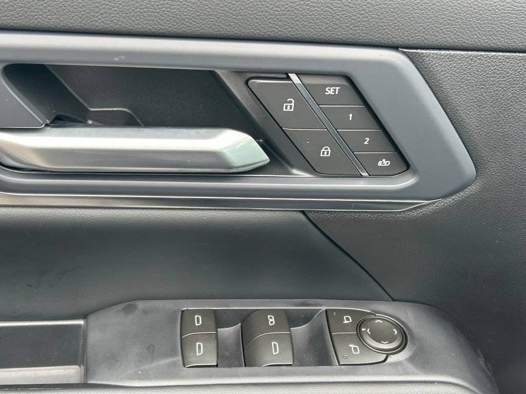 New 2026 GMC Terrain Elevation w/ Elevation Premium Package AWD/4WD image 14
