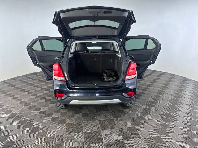 Used 2022 Chevrolet Trax LT w/ Driver Confidence Package AWD/4WD image 15
