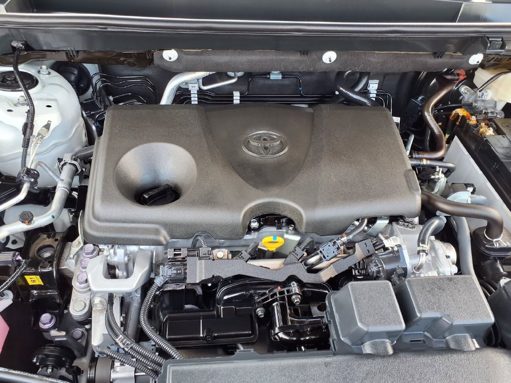 Used 2025 Toyota RAV4 Limited w/ Advanced Technology Package FWD image 17