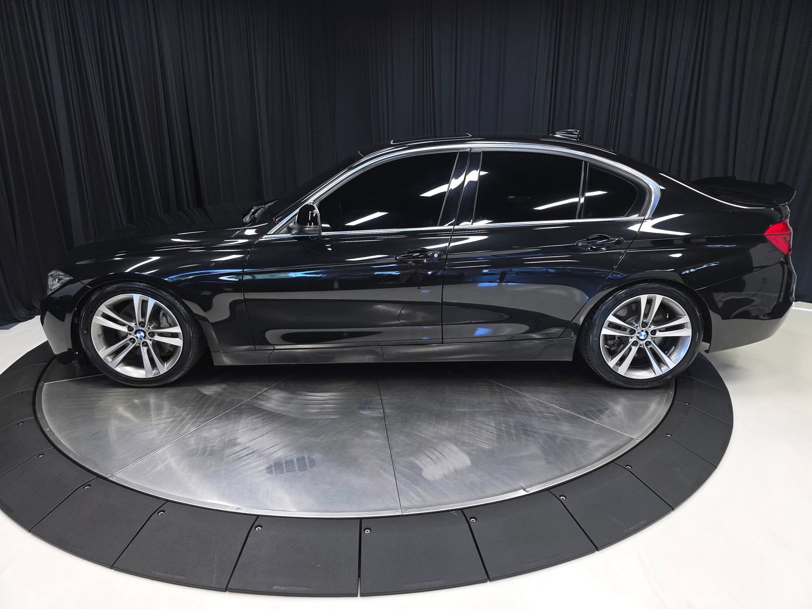 Used 2018 BMW 340i Sedan RWD image 10