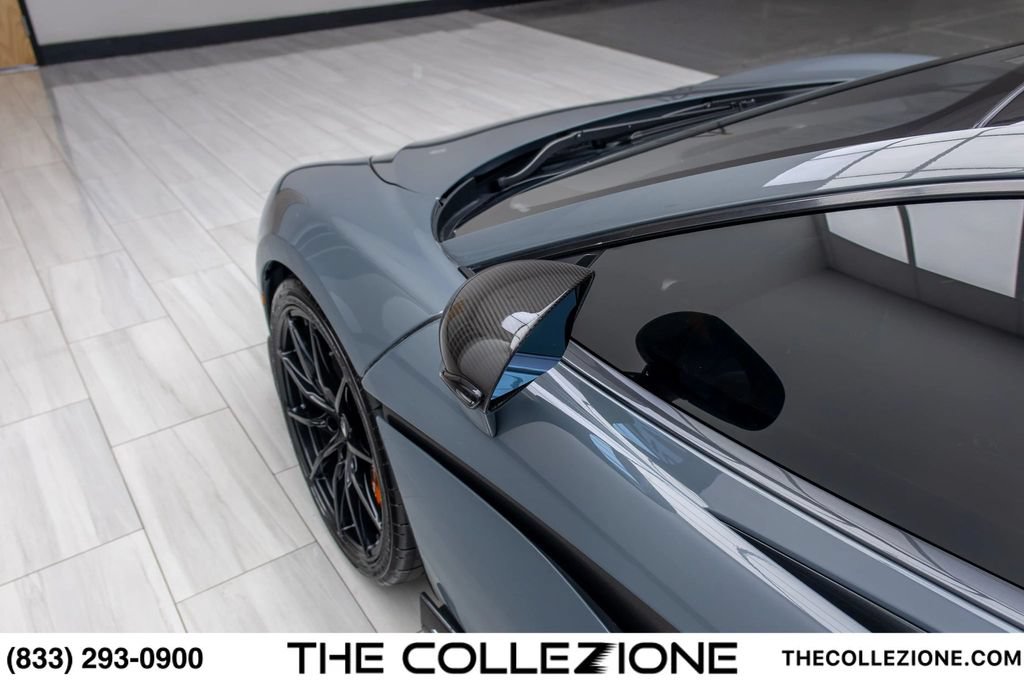 Used 2019 McLaren 600LT RWD image 14