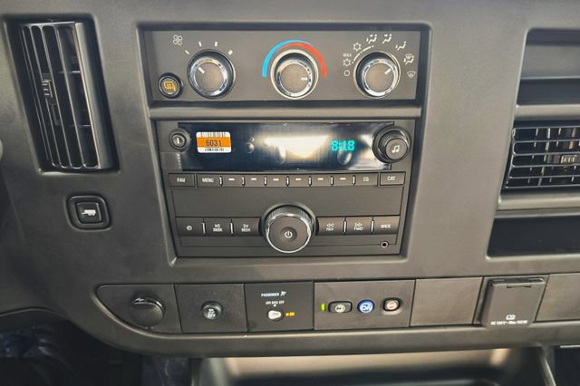 New 2025 GMC Savana 2500 w/ Chrome Appearance Package RWD image 24