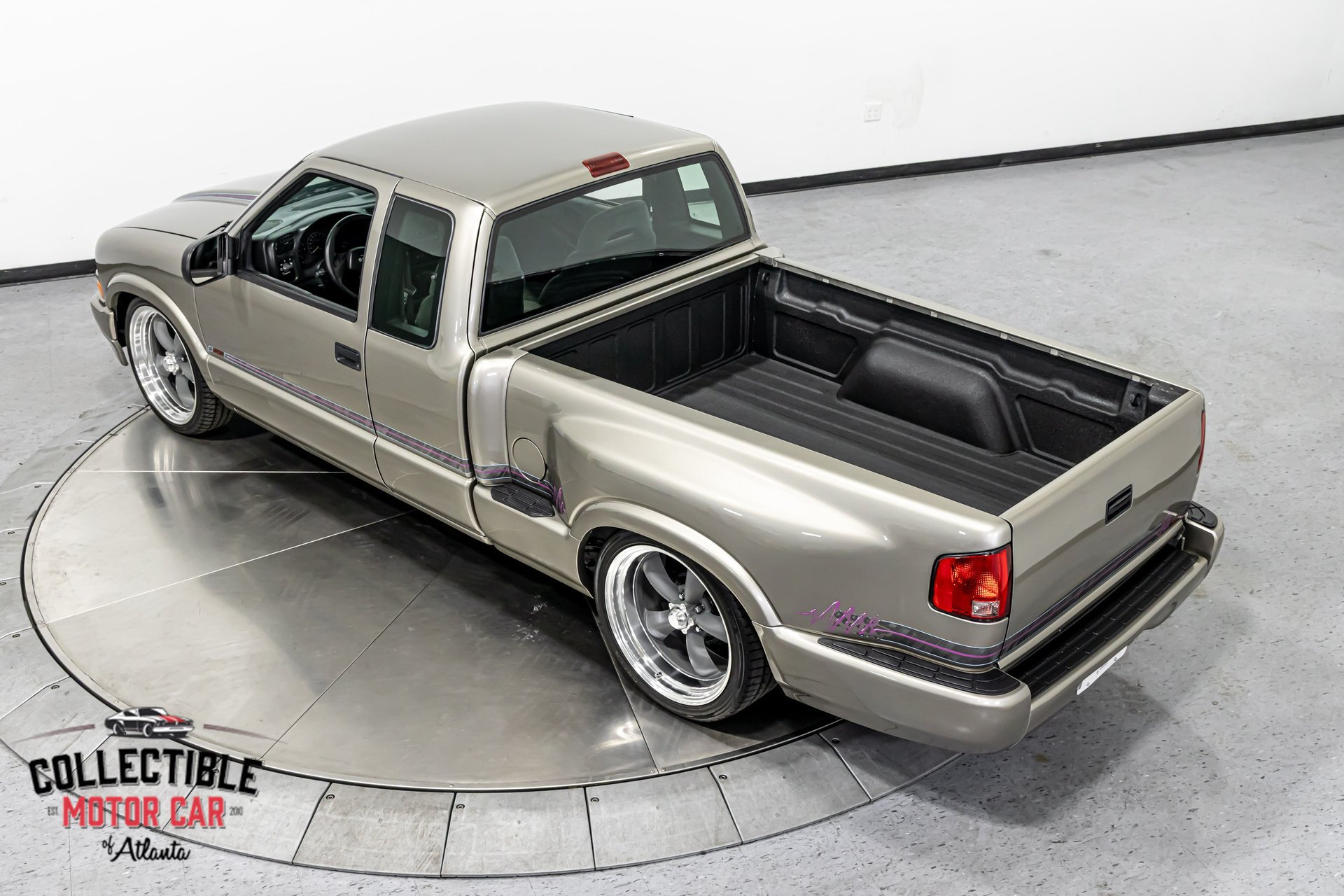 Used 2000 Chevrolet S10 Pickup LS w/ Preferred Equipment Group RWD image 32