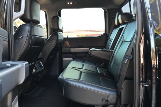 Used 2024 Ford F250 Lariat w/ Lariat Ultimate Package AWD/4WD image 6