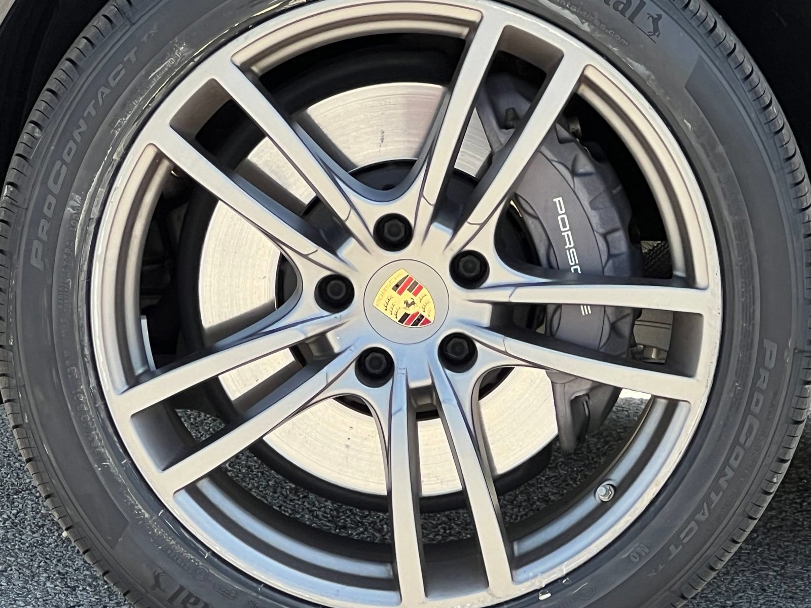 Certified 2022 Porsche Cayenne Platinum Edition AWD/4WD image 14