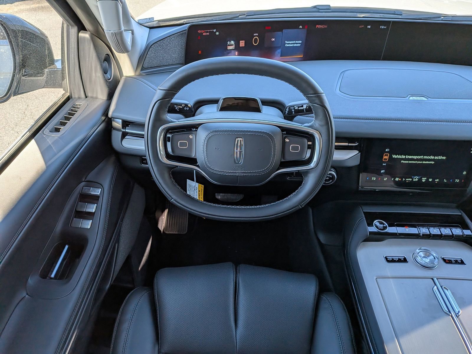 New 2026 Lincoln Navigator L Reserve image 16