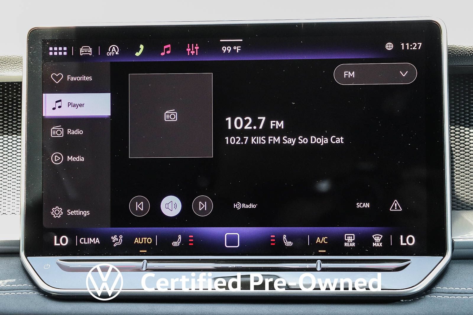 Used 2026 Volkswagen Tiguan SE FWD image 16