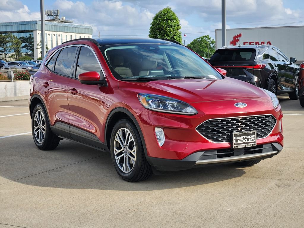 Used 2022 Ford Escape SEL w/ Technology Package FWD image 3