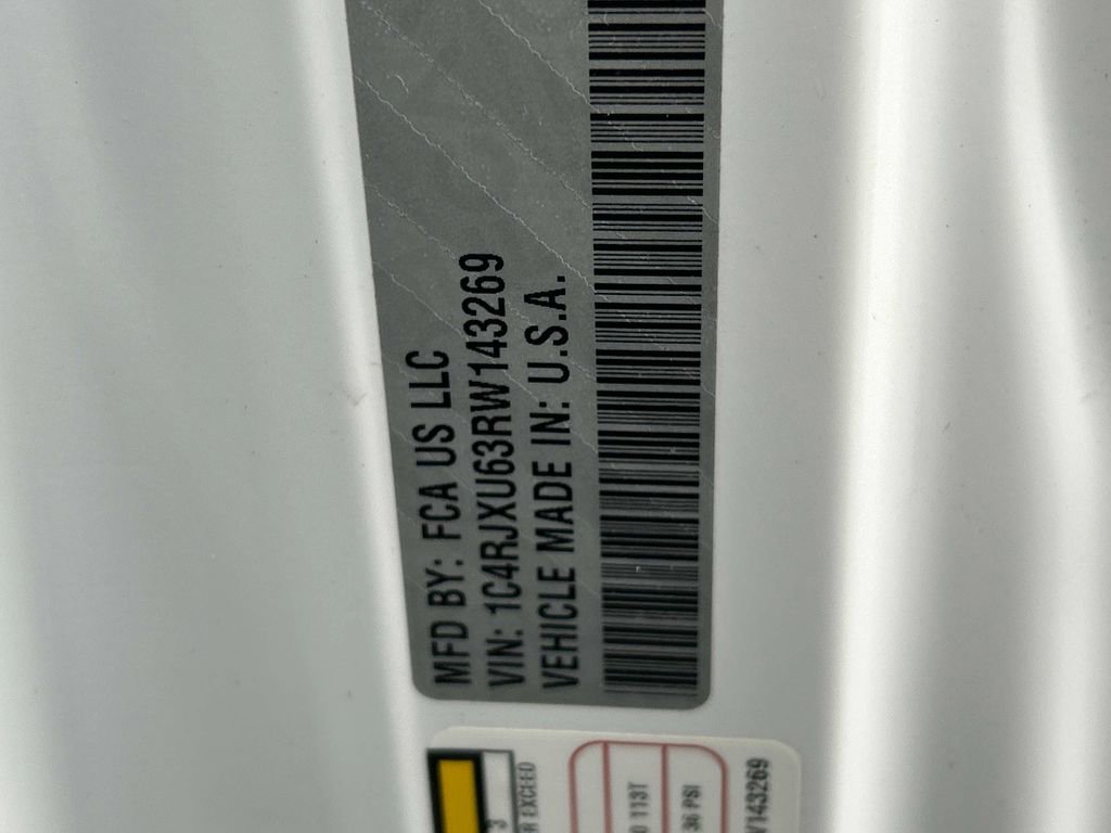 Used 2024 Jeep Wrangler High Altitude AWD/4WD image 37