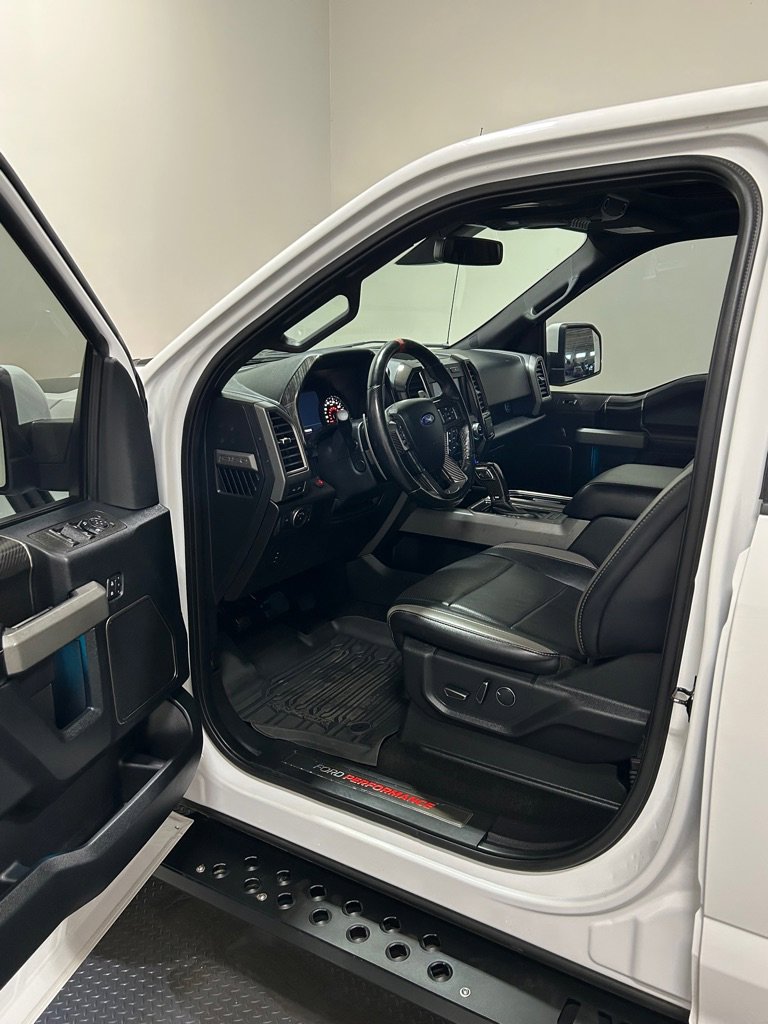 Used 2018 Ford F150 Raptor w/ Equipment Group 802A Luxury image 8