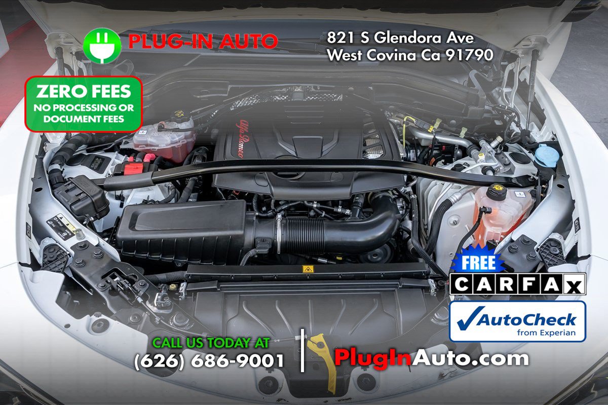 Used 2022 Alfa Romeo Stelvio Veloce AWD/4WD image 14