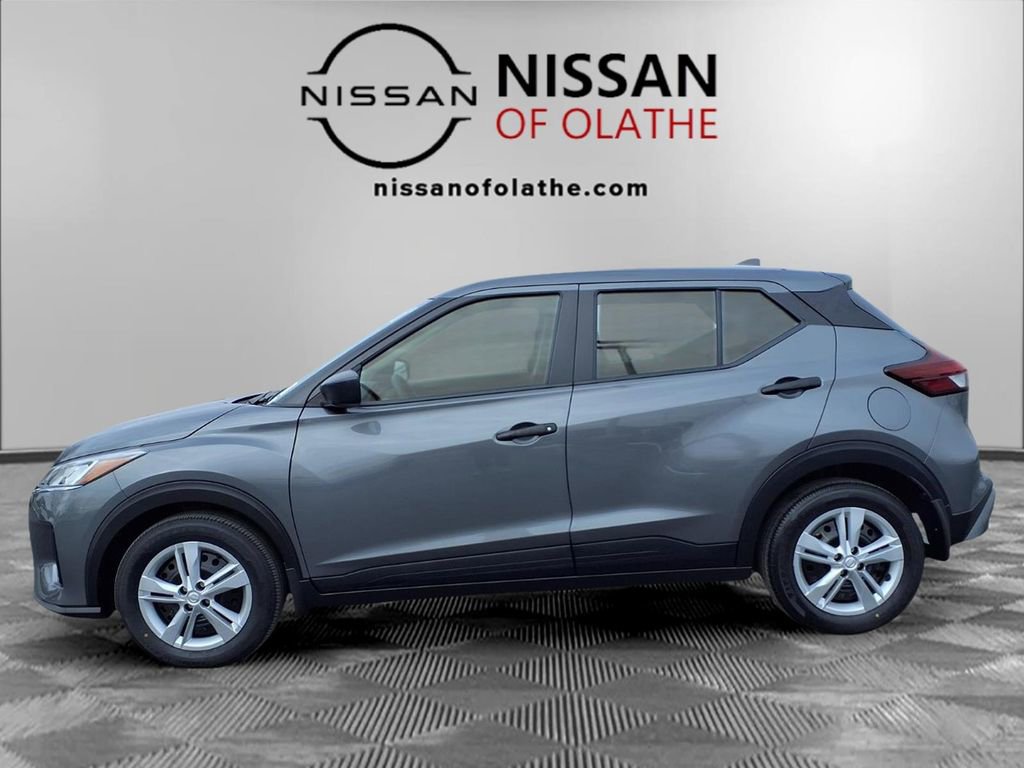 Certified 2025 Nissan Kicks Play S image 17
