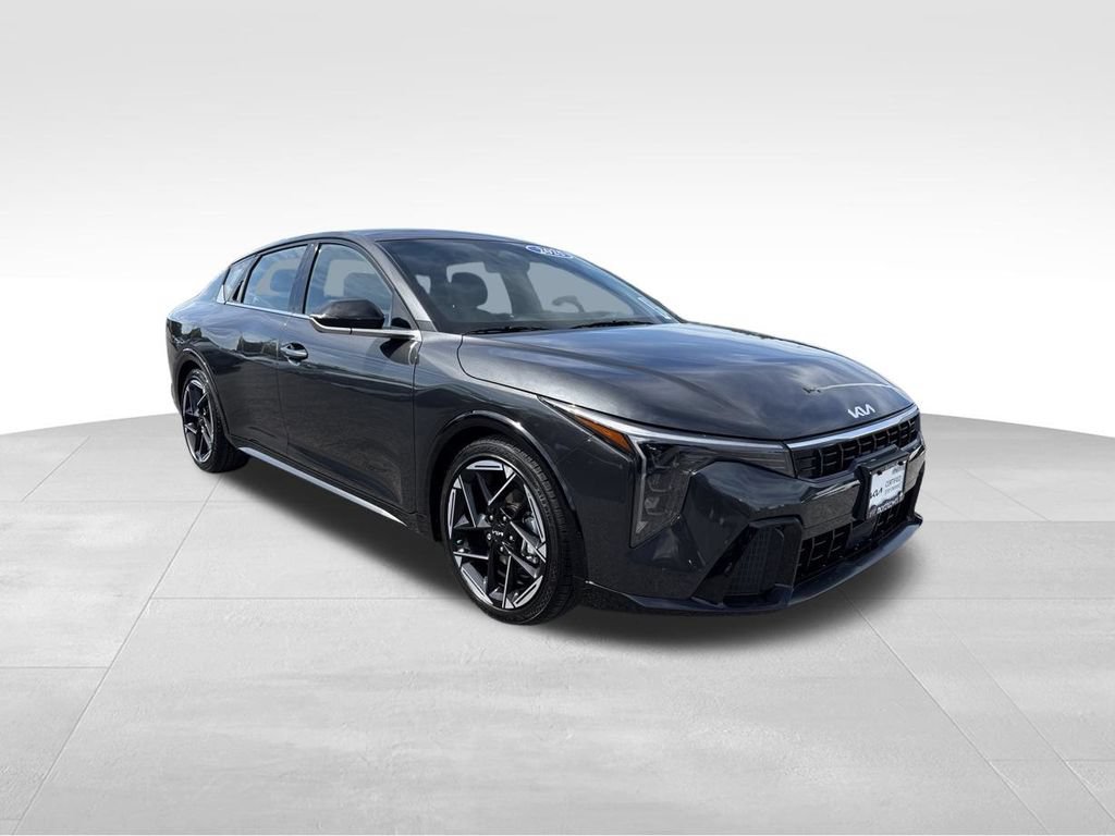 Certified 2025 Kia K4 GT-Line w/ GT-Line Premium Package FWD image 4