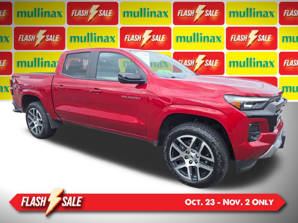 Used 2024 Chevrolet Colorado Z71 w/ Z71 Convenience Package 2
