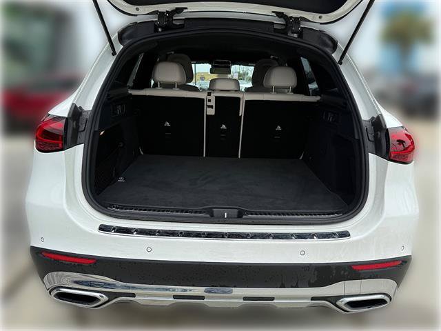 Used 2025 Mercedes-Benz GLC 300 image 7